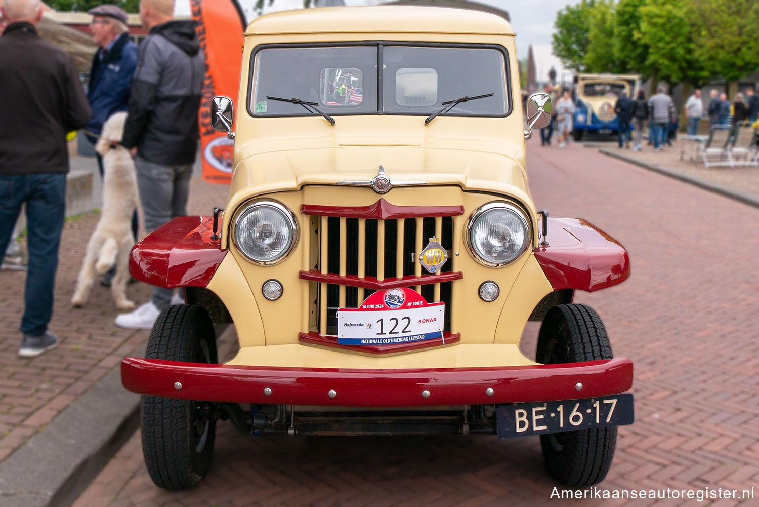 Jeep Willys Station Wagon uit 1953